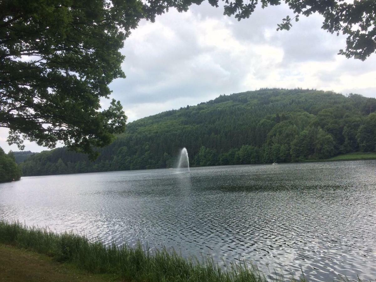 Blick in die Südeifel Biersdorf Exterior foto